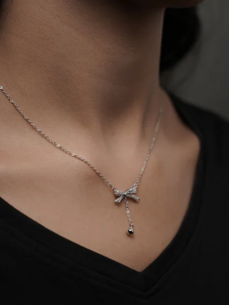 925 Silver Bow Pendent