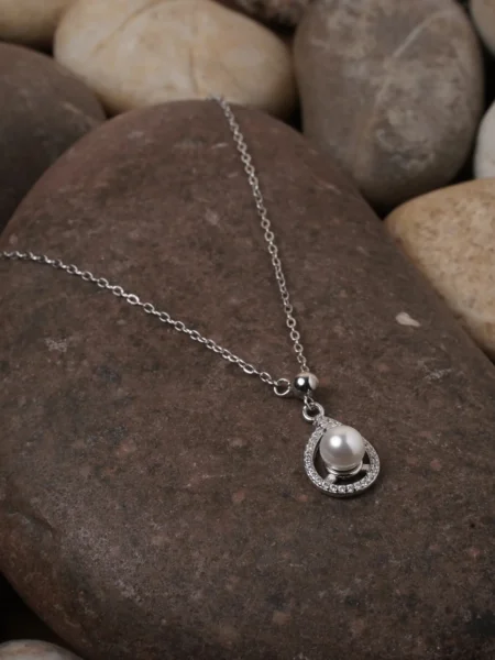 925 Silver Elegant Pearl Pendent